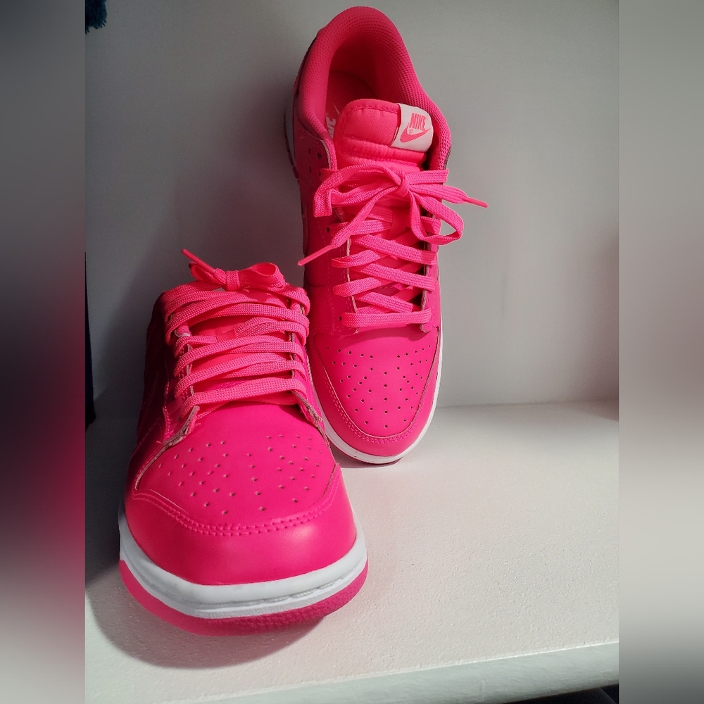 Nike Dunk Low Hyper Pink Women's